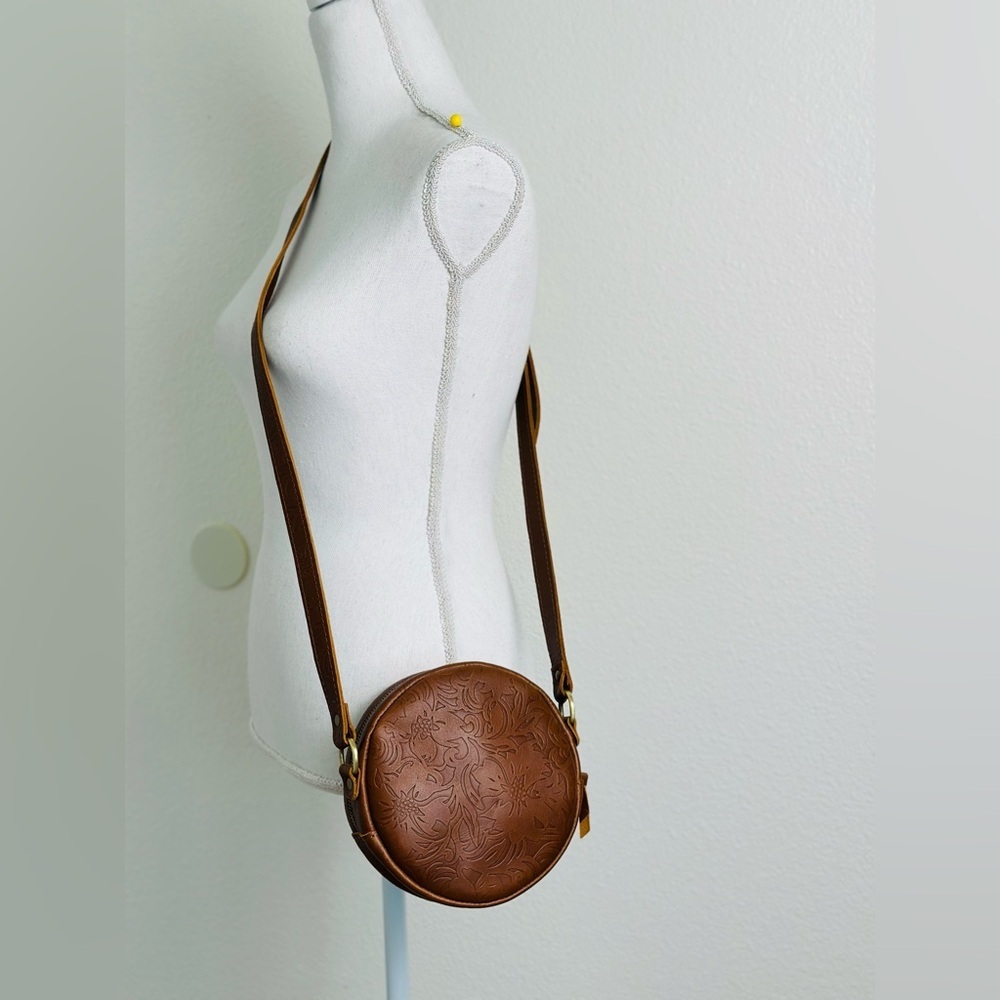 Portland Leather Goods Circle Tooled Leather 7” Round Crossbody Bag - Picture 2 of 7